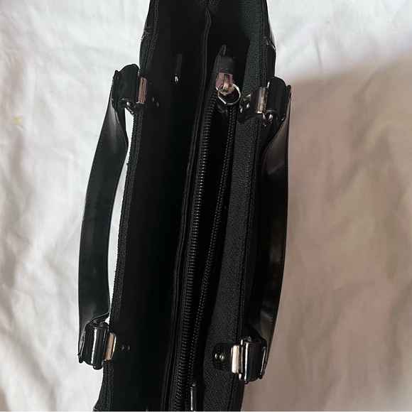 Preloved Authentic Christian Dior 2 way handbag/crossbody - Picture 7 of 11